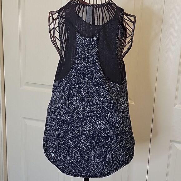 LULULEMON Black and White Mesh Tank Size 4 - Picture 6 of 8